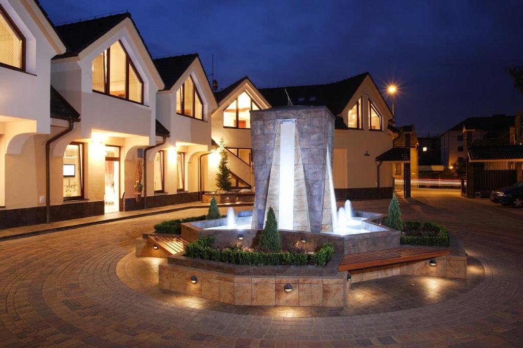 Hotel Enchante Presov Exterior photo